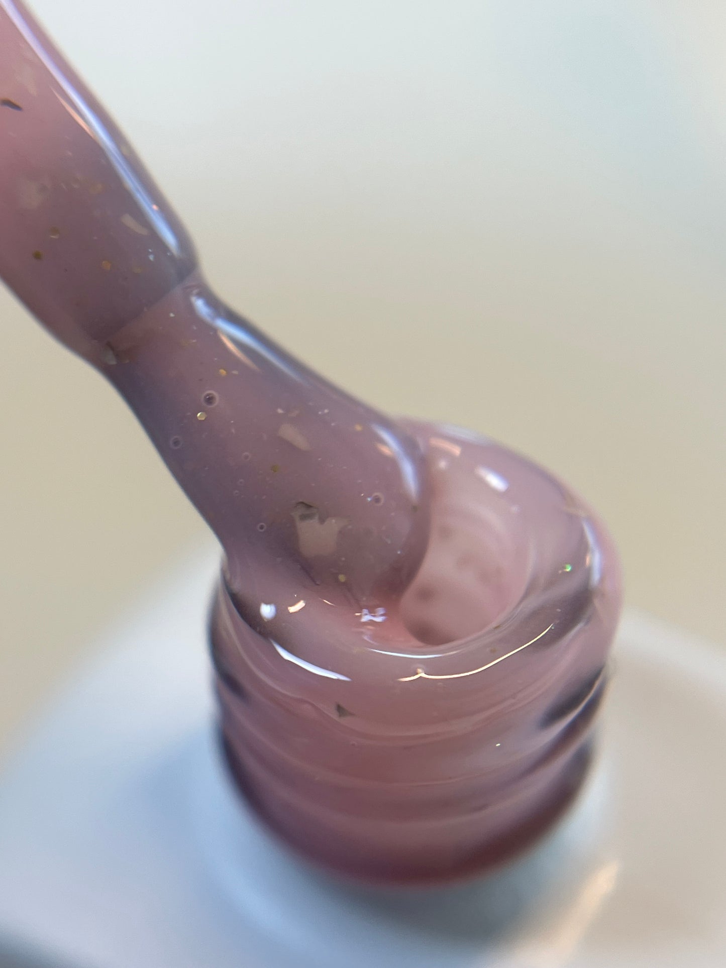 Rubber Base Pink Gold – Base Brillante Rose Dorée pour Ongles