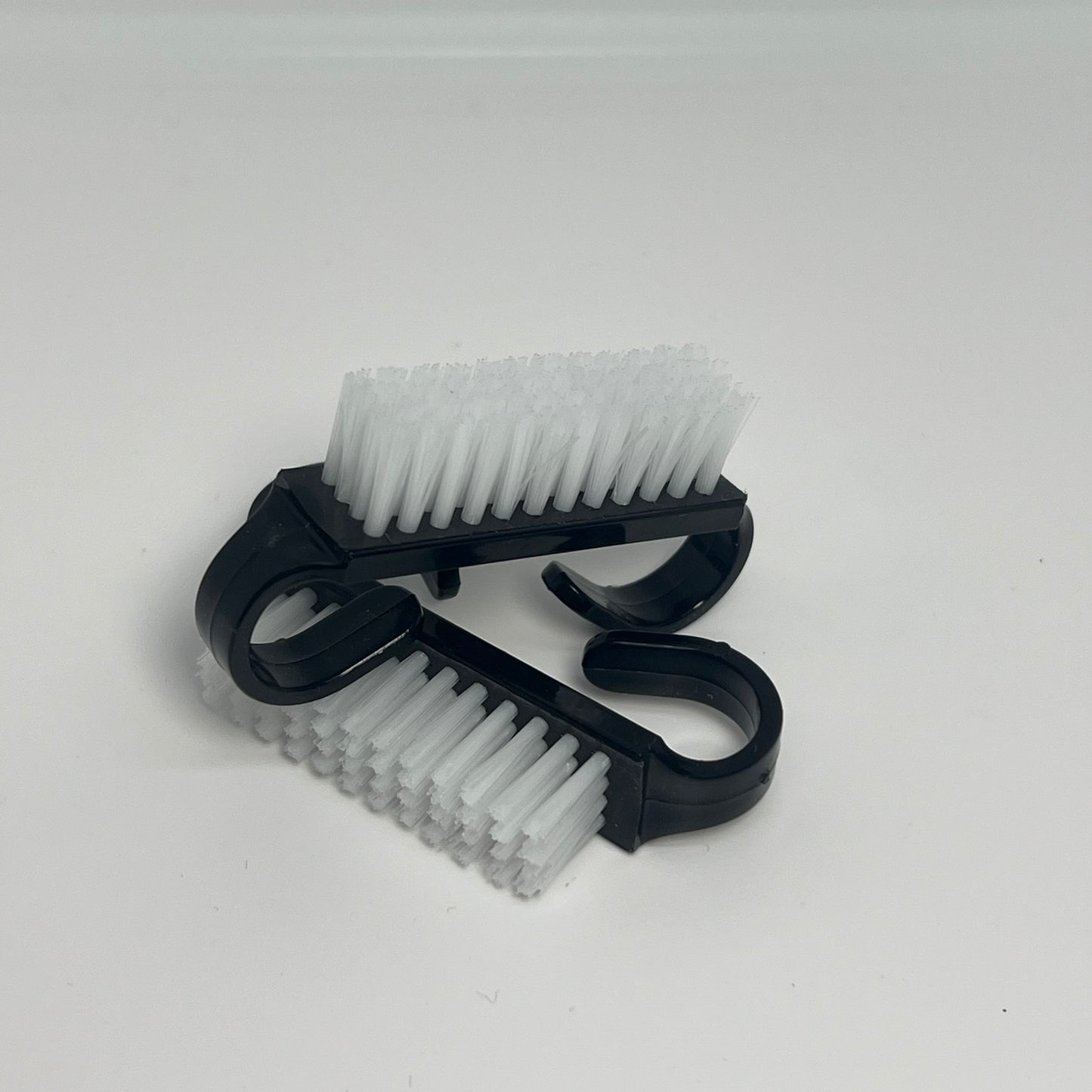 Mini Brosse – Nettoyage Précis des Ongles Après Limage