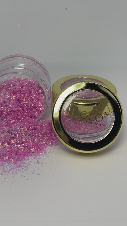 Nail Art féminin avec paillettes roses scintillantes